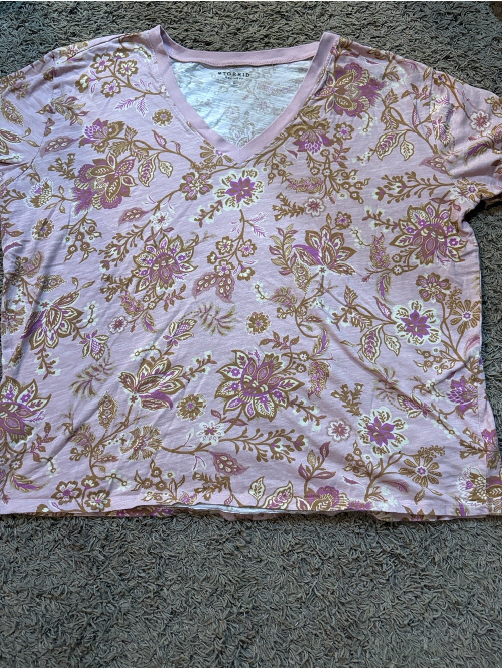 torrid Pink Floral V-Neck Tee with Gold Accents XL Torrid’s Size 0